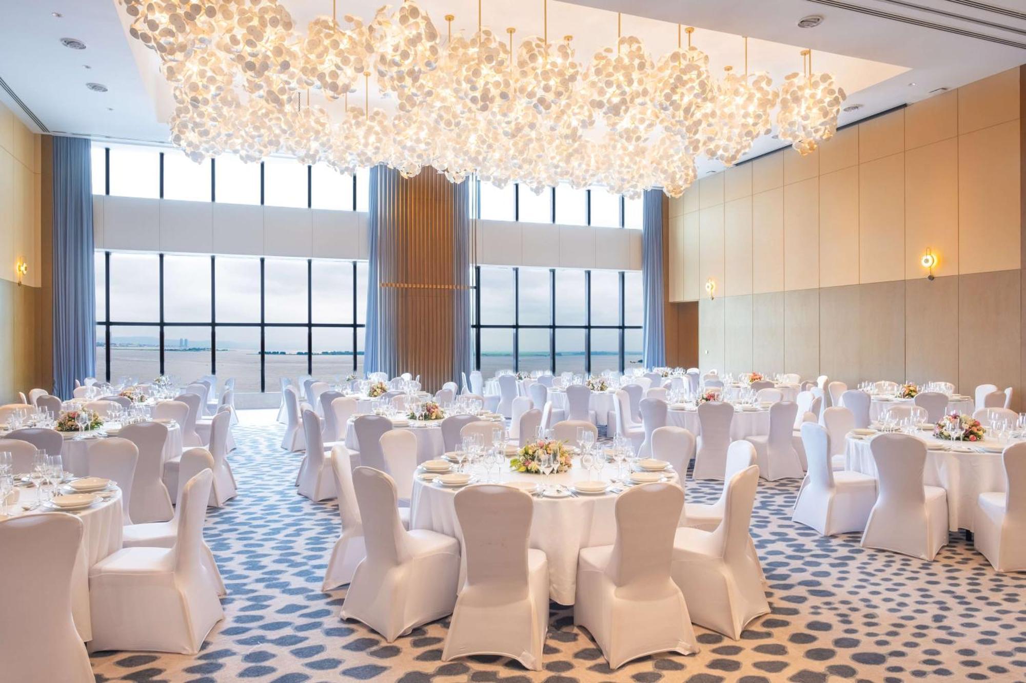 Hotel Hilton Kinshasa Extérieur photo